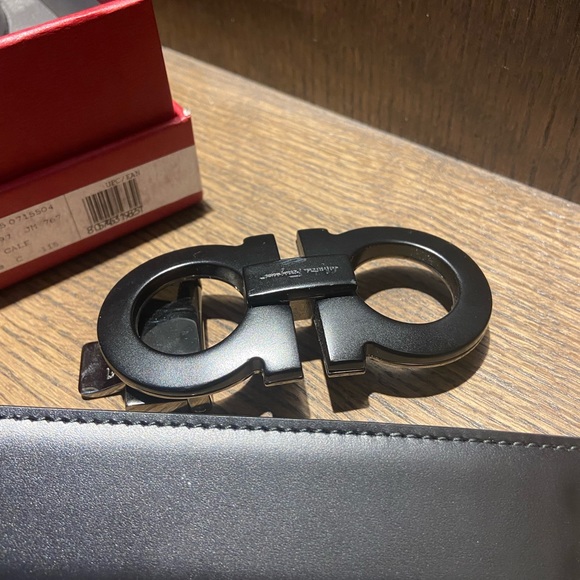 Authentic Salvatore Ferragamo men’s belt - Picture 3 of 8